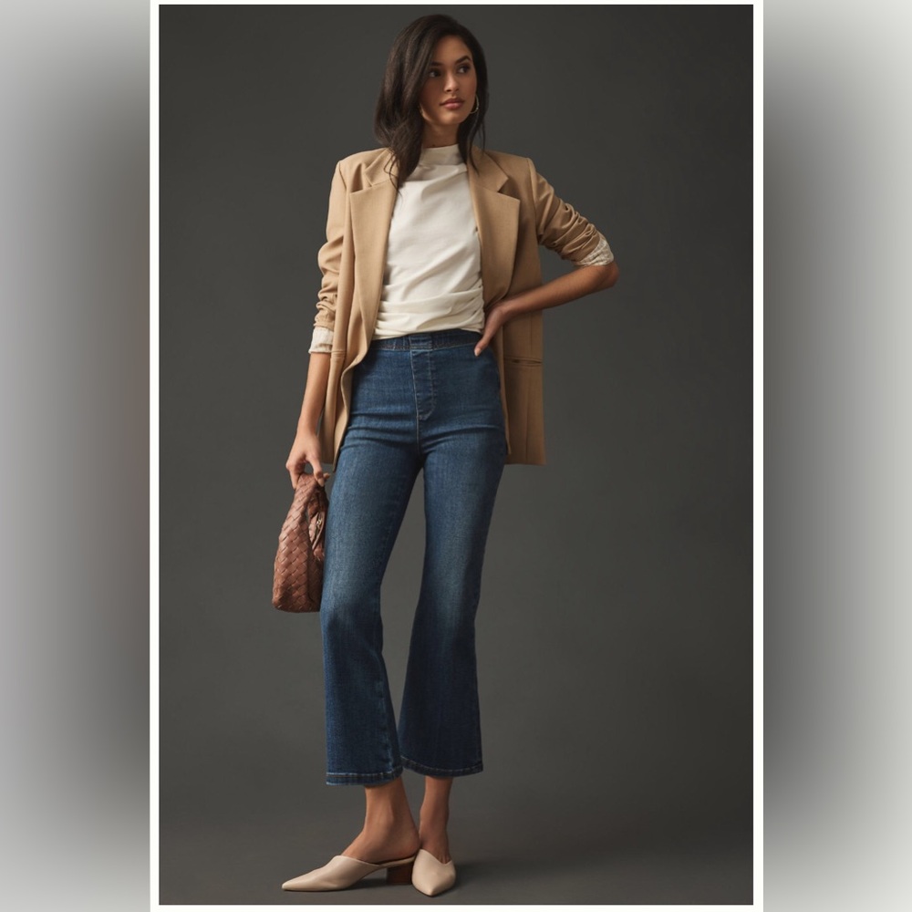 Anthropologie Pilcro Pull-On Mid-Rise Crop Flare Jeans, Size Petite Large